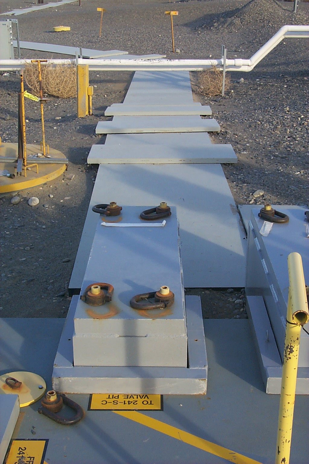 HIHTL entering below grade concrete pump pit