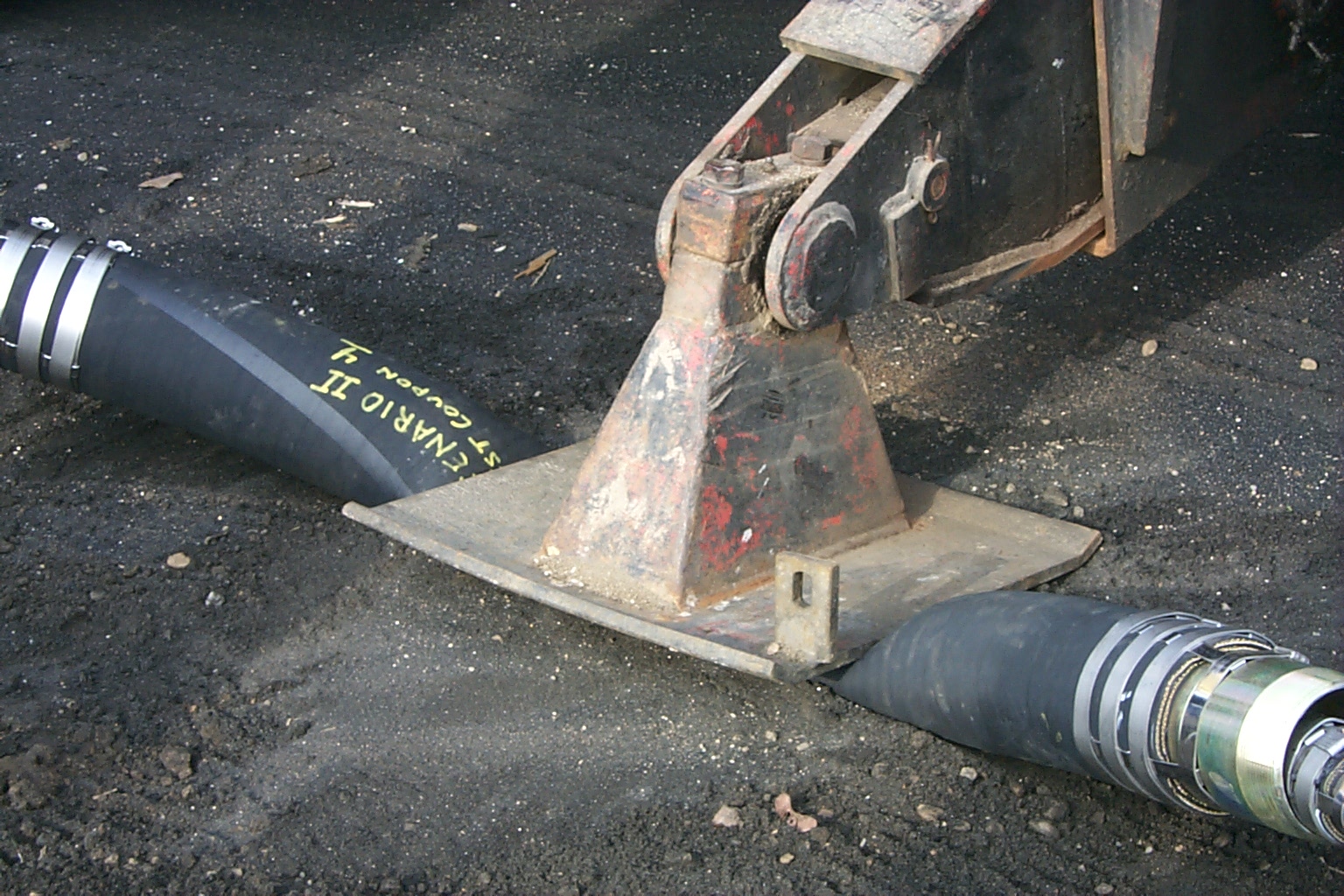 Crane outrigger crush test